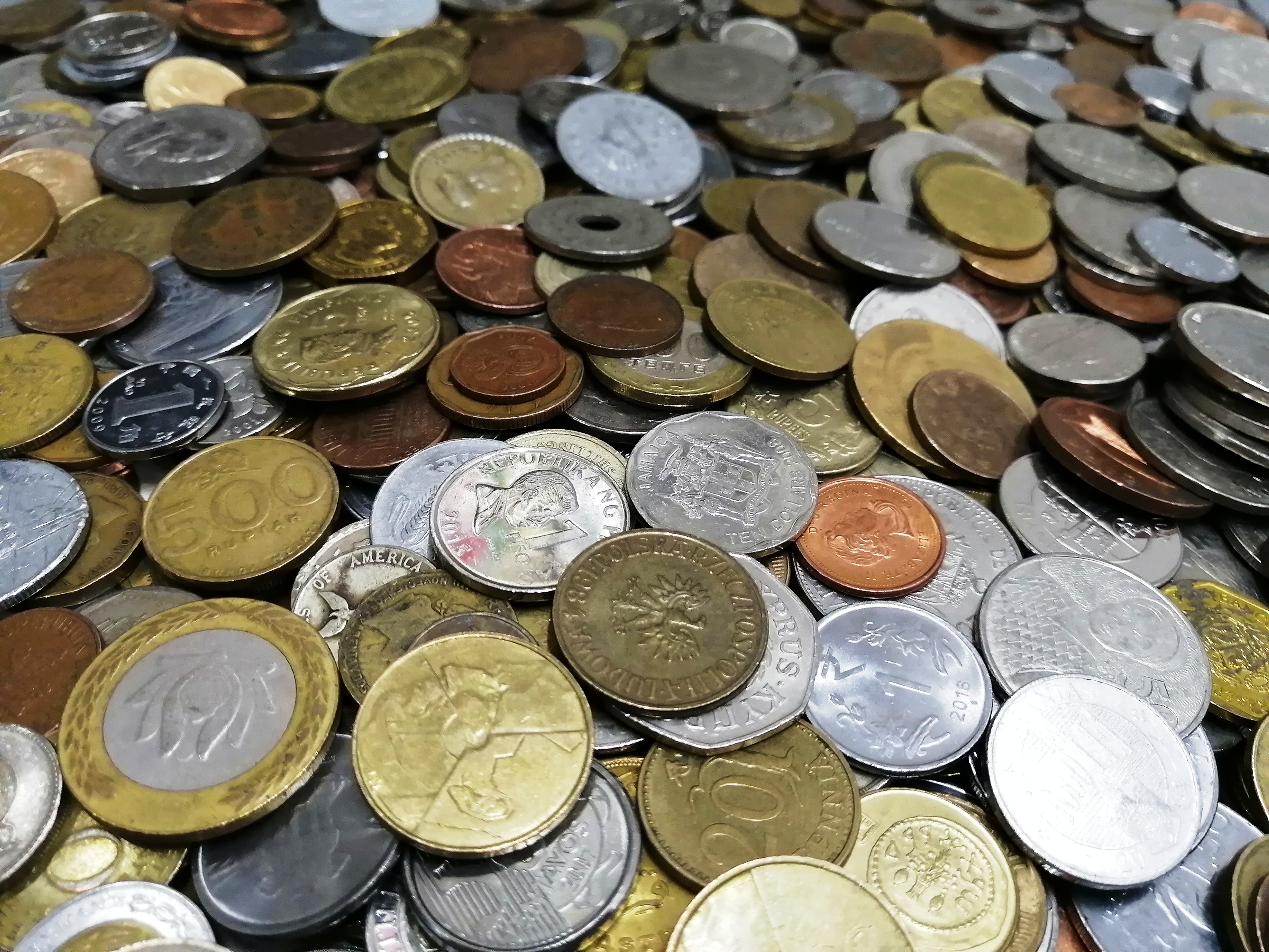 Миксы монет на вес по 1 кг. Содержание экзотики 50%., фото , изображение 8