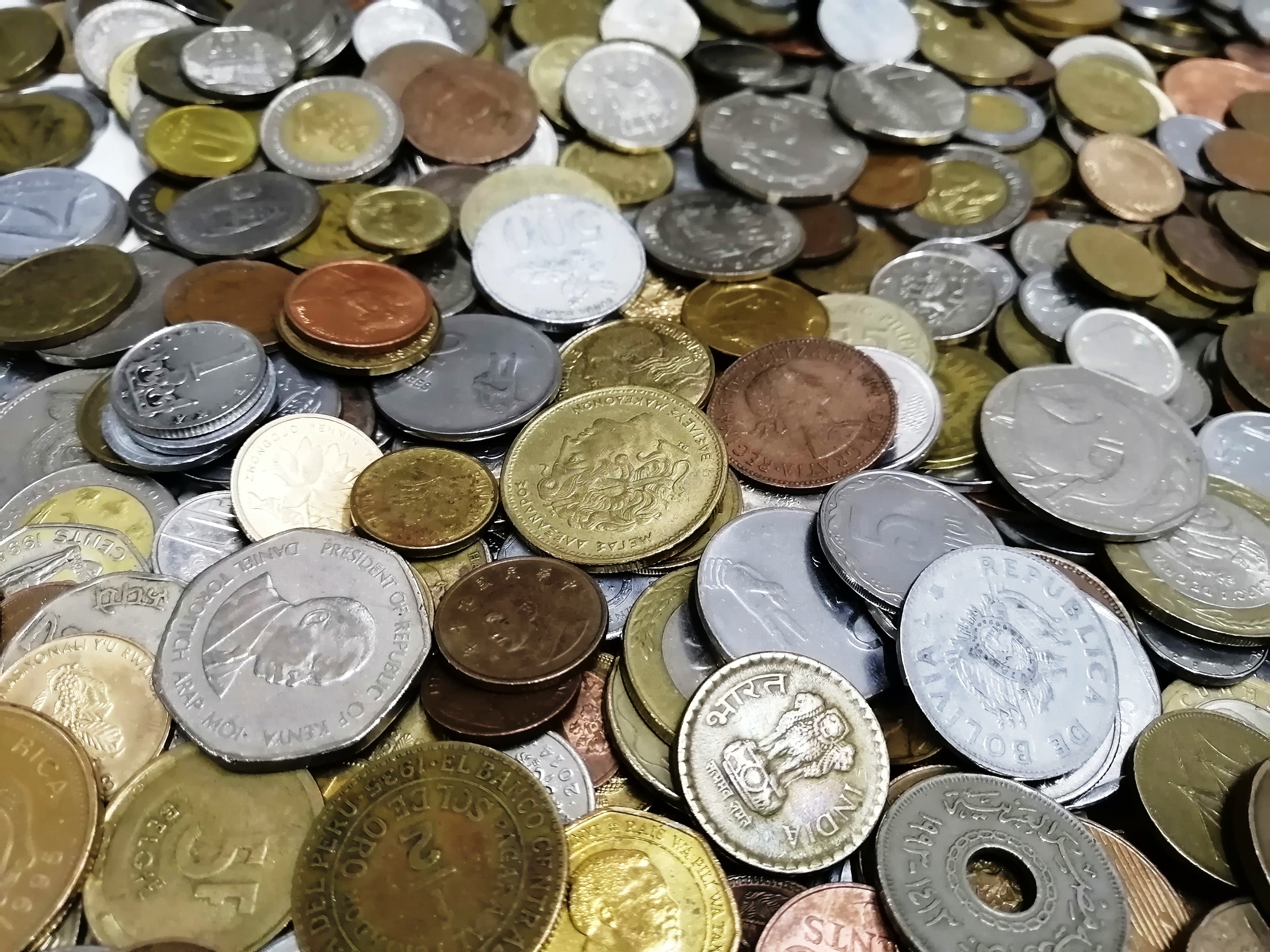 Миксы монет на вес по 1 кг. Содержание экзотики 50%., фото , изображение 5