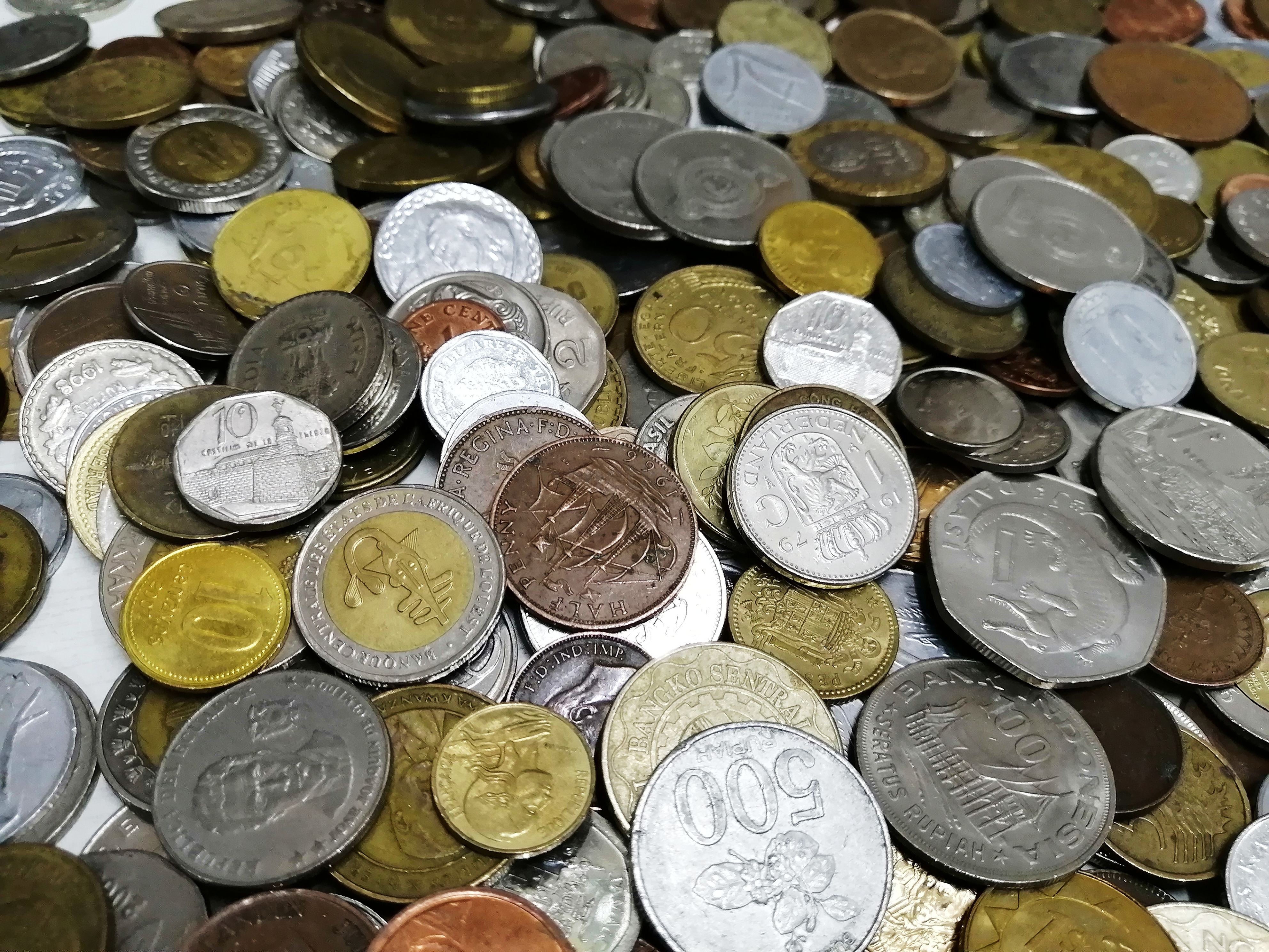 Миксы монет на вес по 1 кг. Содержание экзотики 50%., фото , изображение 6